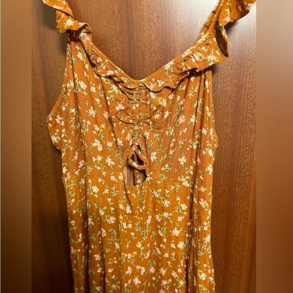 Derek Heart Orange Jumpsuit with Sweetheart Neckline - Picture 4 of 5